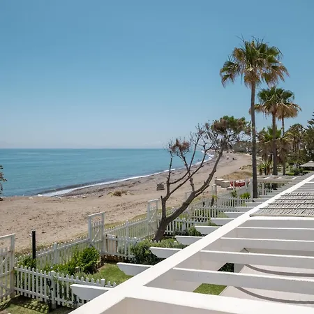 En Primera Linea De Playa, * Estepona